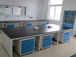 全鋼中央儀器臺